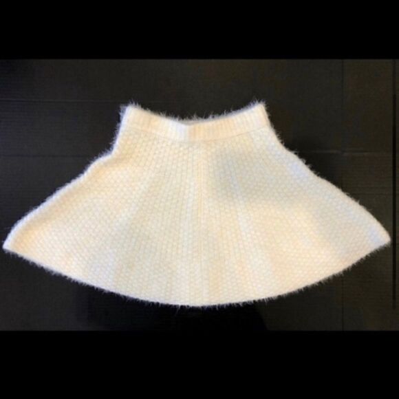LOVERS + FRIENDS BE FLIRTY SOFT KNIT IVORY SKIRT S - Picture 3 of 6